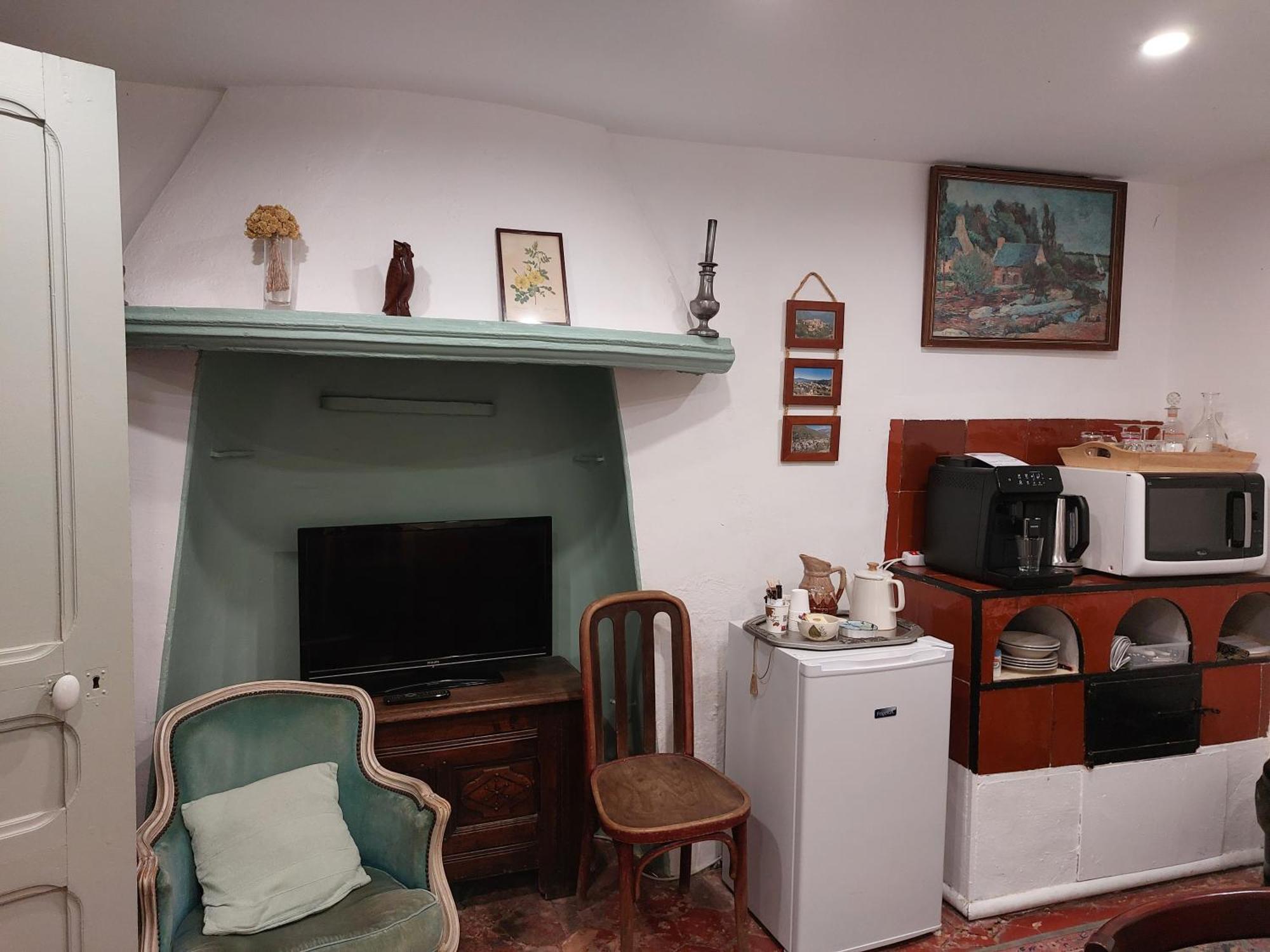 Entre mer et montagnes gîte d'étape la maison Barnoin et gîtes individuels Bouyon Extérieur photo