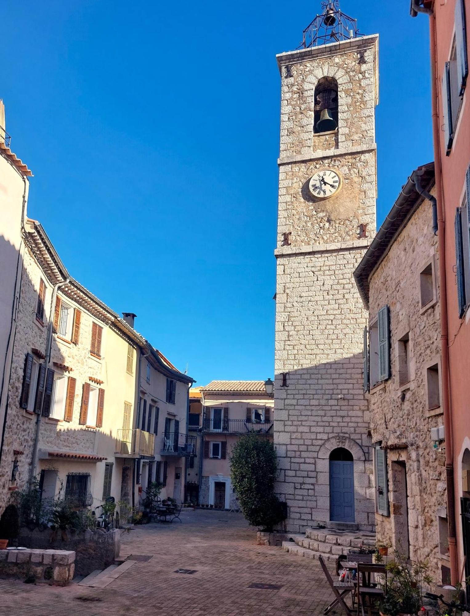 Entre mer et montagnes gîte d'étape la maison Barnoin et gîtes individuels Bouyon Extérieur photo
