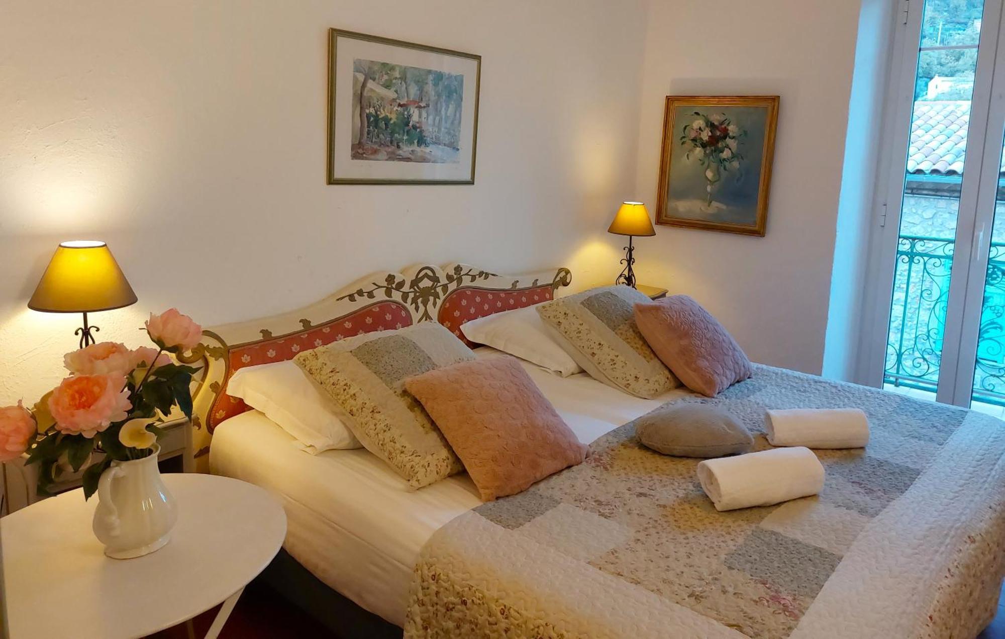 Entre mer et montagnes gîte d'étape la maison Barnoin et gîtes individuels Bouyon Extérieur photo